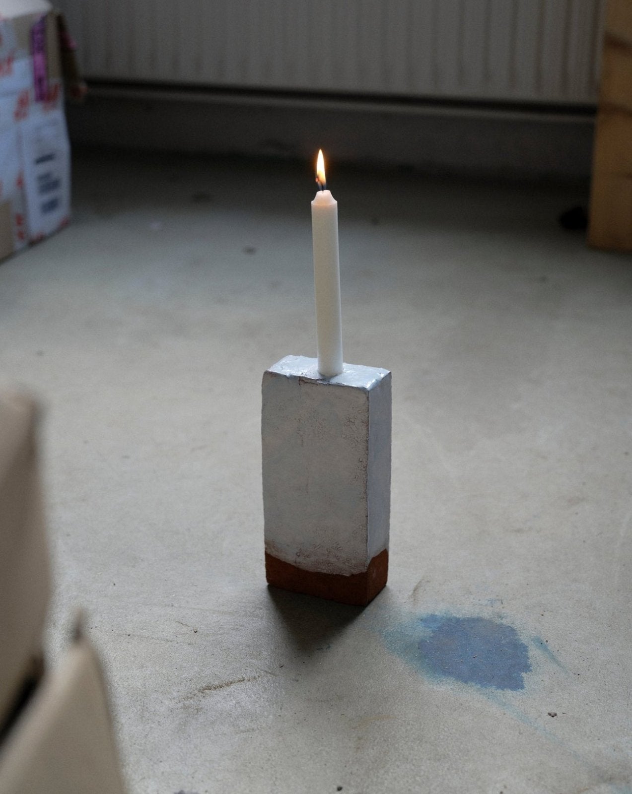 A Single Brick Candle - Kerzenhalter Kerzenständer von NIKO JUNE