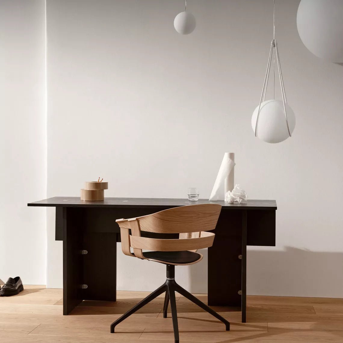 Wick Drehstuhl - Mit Drehständer Chairs von Design House Stockholm