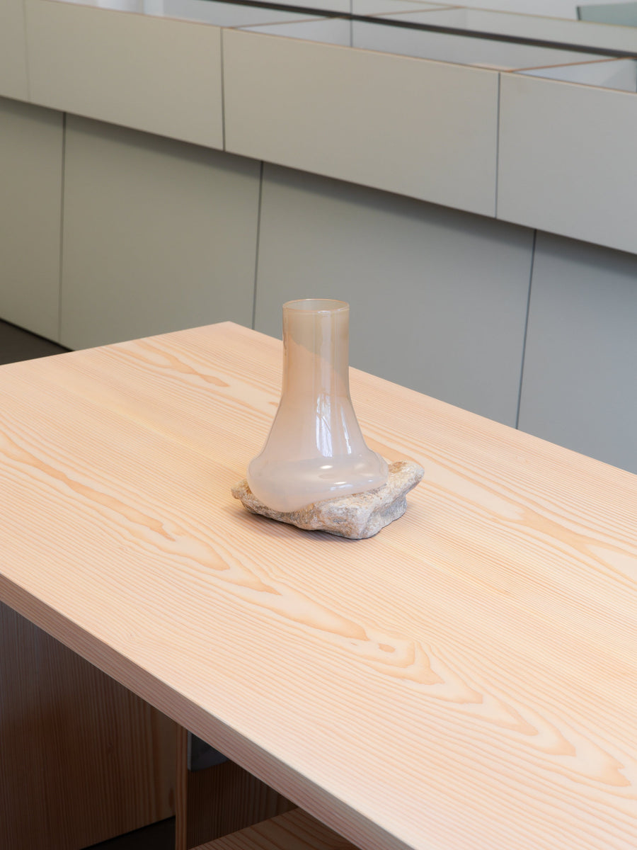 Material Encounters: The Dynamics of Boundaries