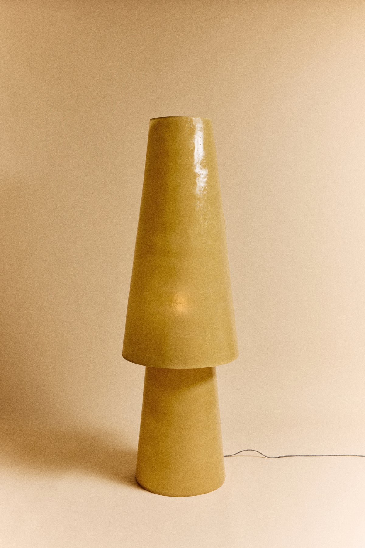 Glassfibre Stehleuchte, Soft Green – HKLIVING – Ansicht 2