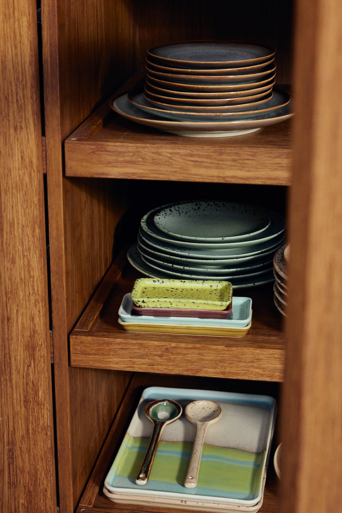 70s Ceramics – Servierlöffel, Hills (2-Set) – HKLIVING – Ansicht 2