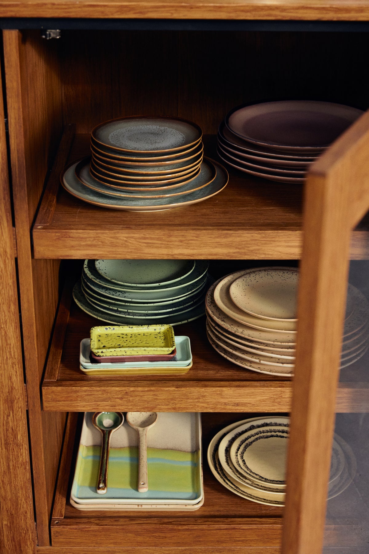 70s Ceramics – Speiseteller, Contrast (2-Set) – HKLIVING – Ansicht 2