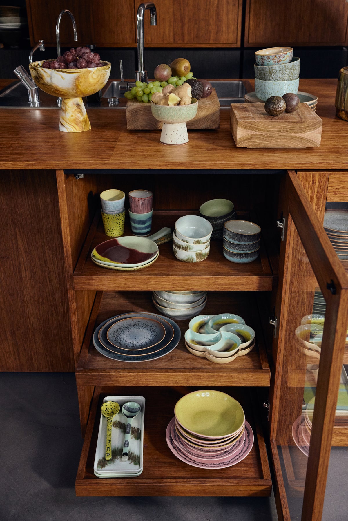 70s Ceramics – Servierplatte, Cherry – HKLIVING – Ansicht 2