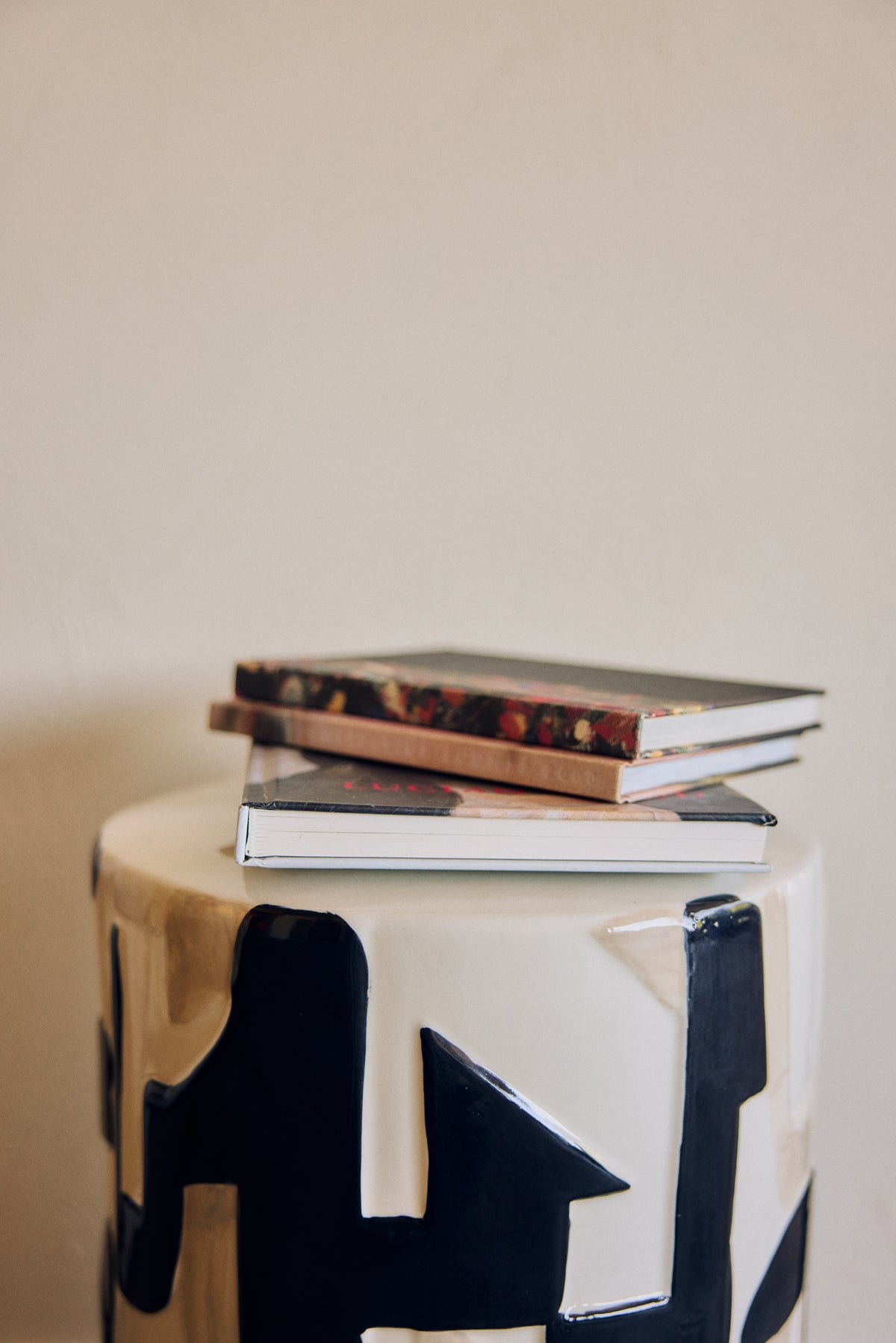 Keramik-Beistelltisch, Black Ink – HKLIVING – Ansicht 2