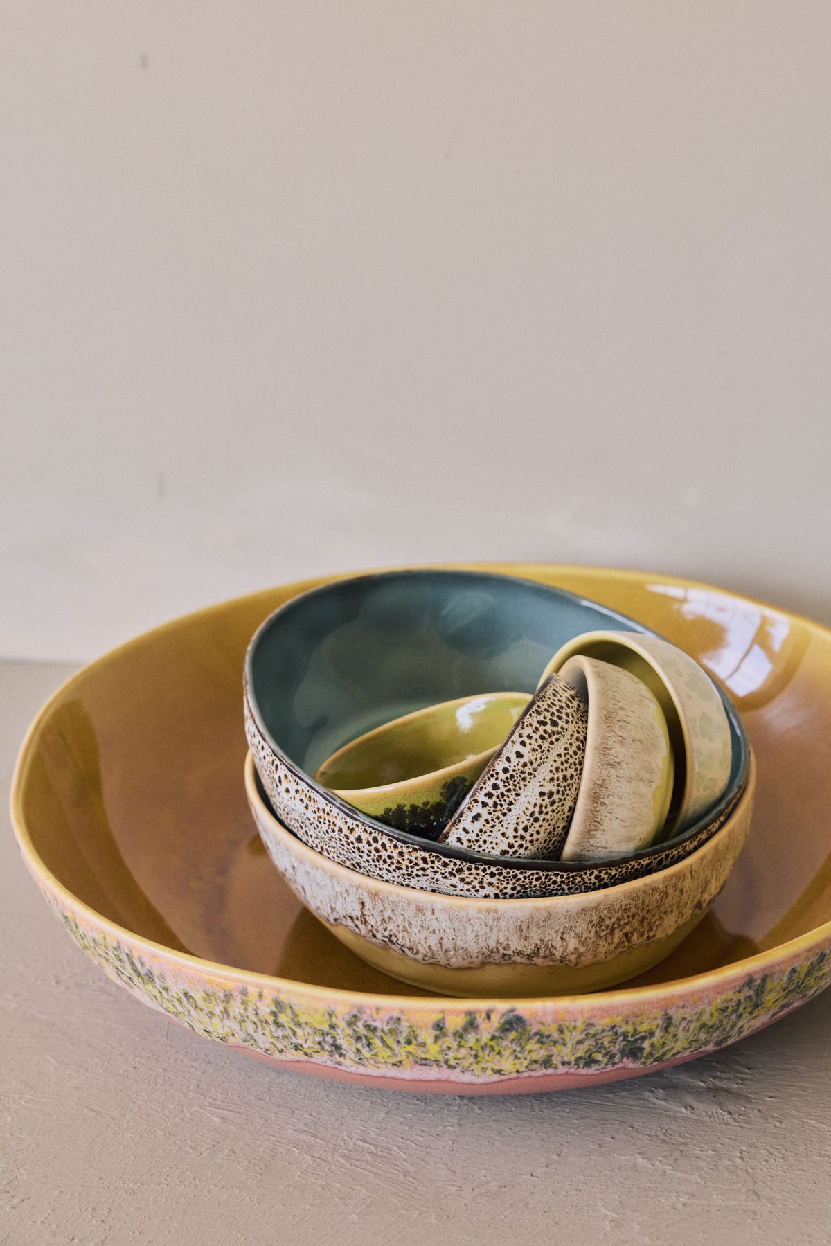 70s Ceramics – Pastateller, Custard (2-Set) – HKLIVING – Ansicht 2
