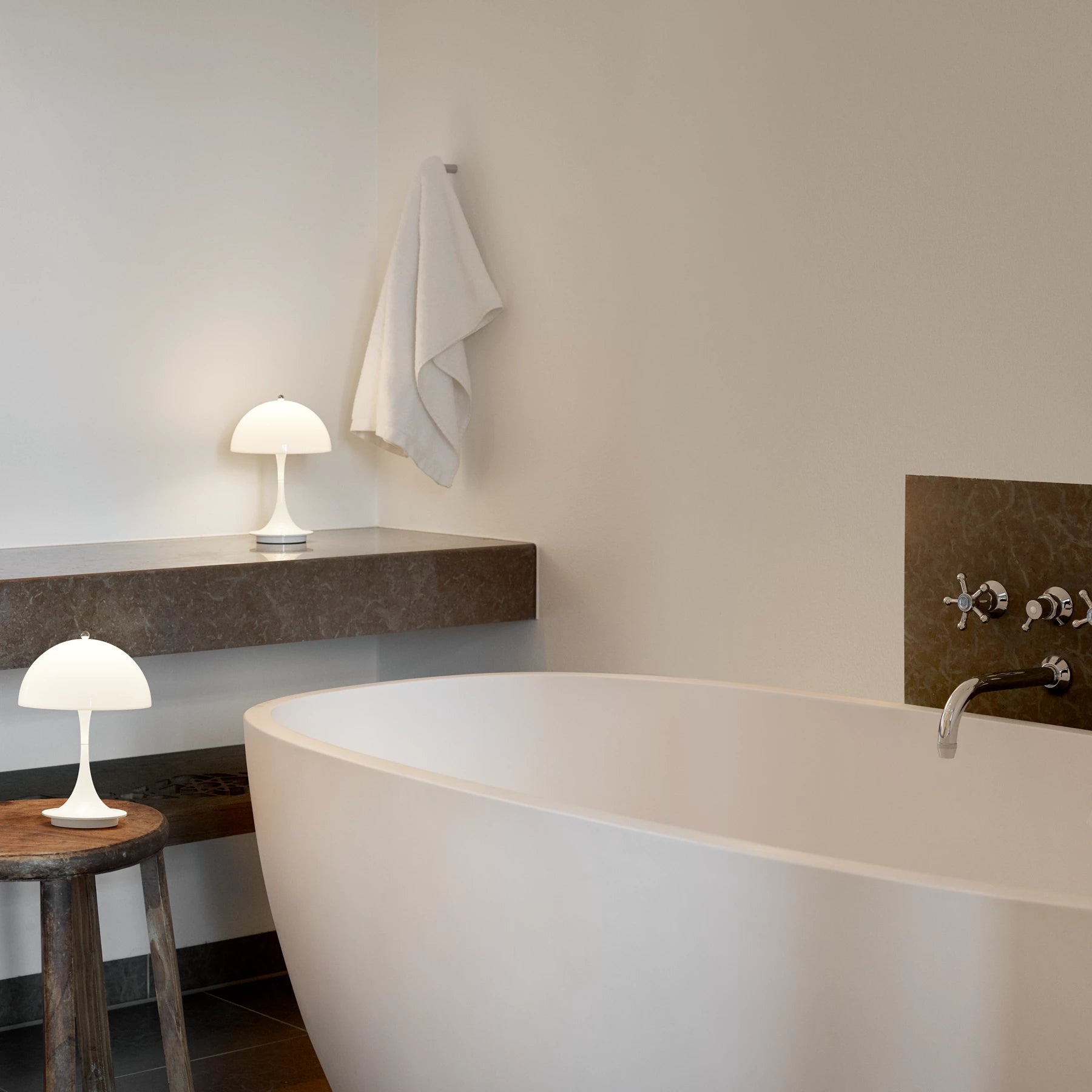 Panthella 160 Portable Light