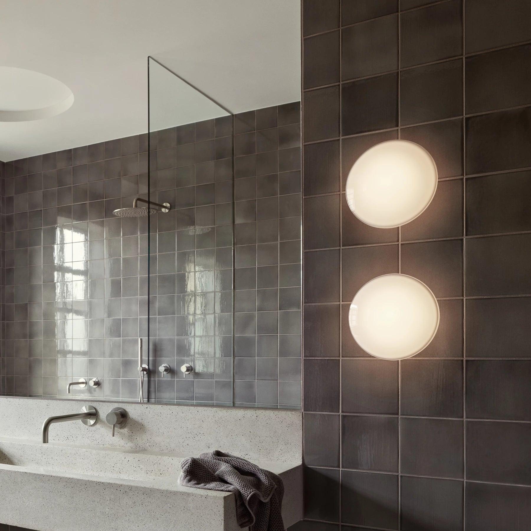 AJ Eklipta Wall Lamp