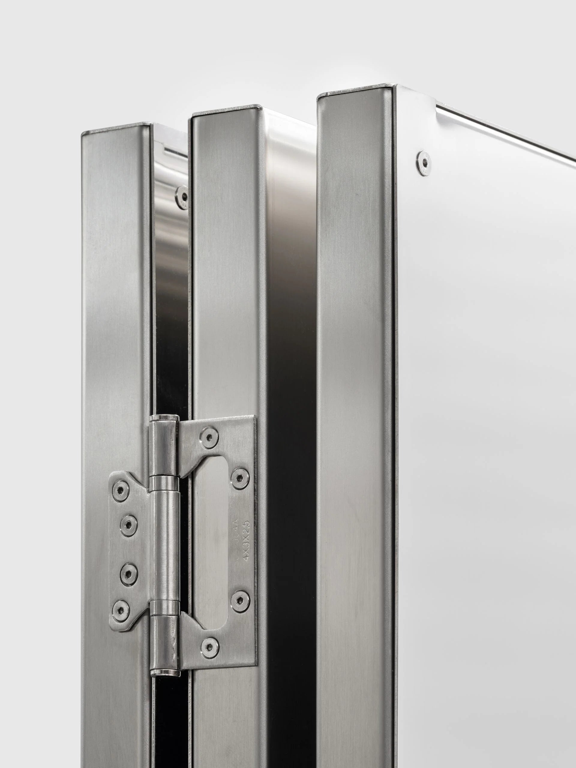 NM27 Room Divider