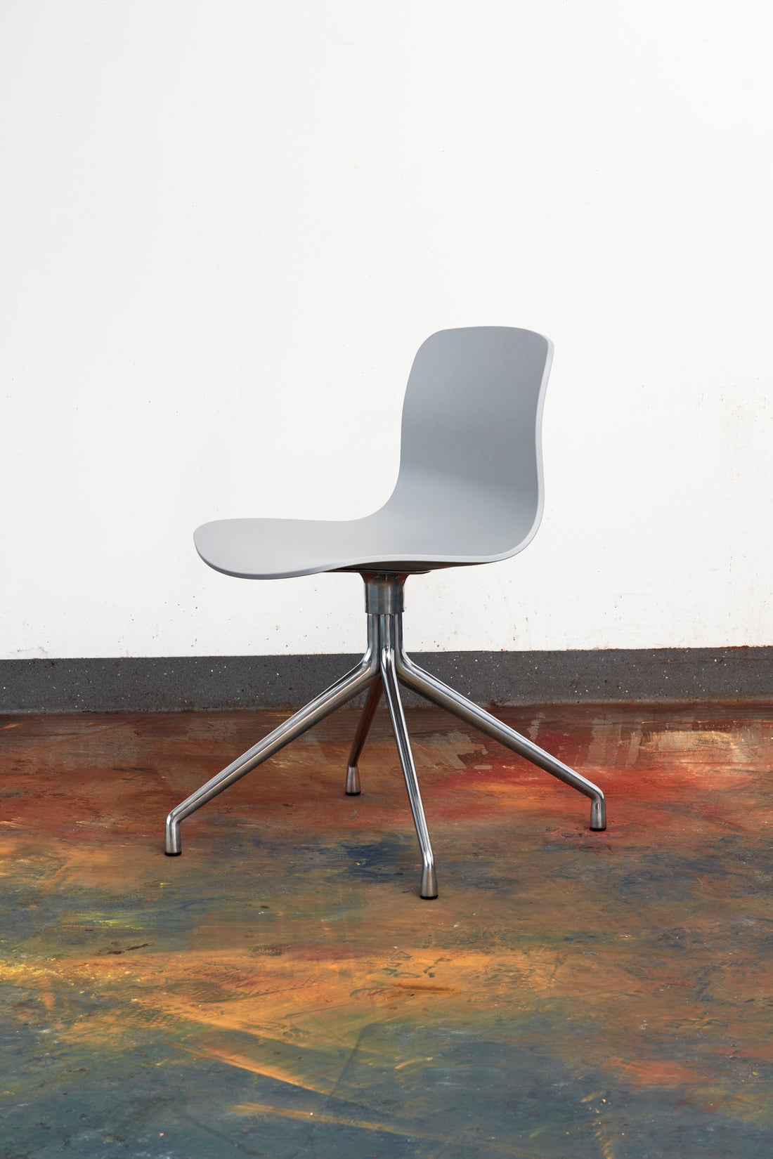 About A Chair AAC 10