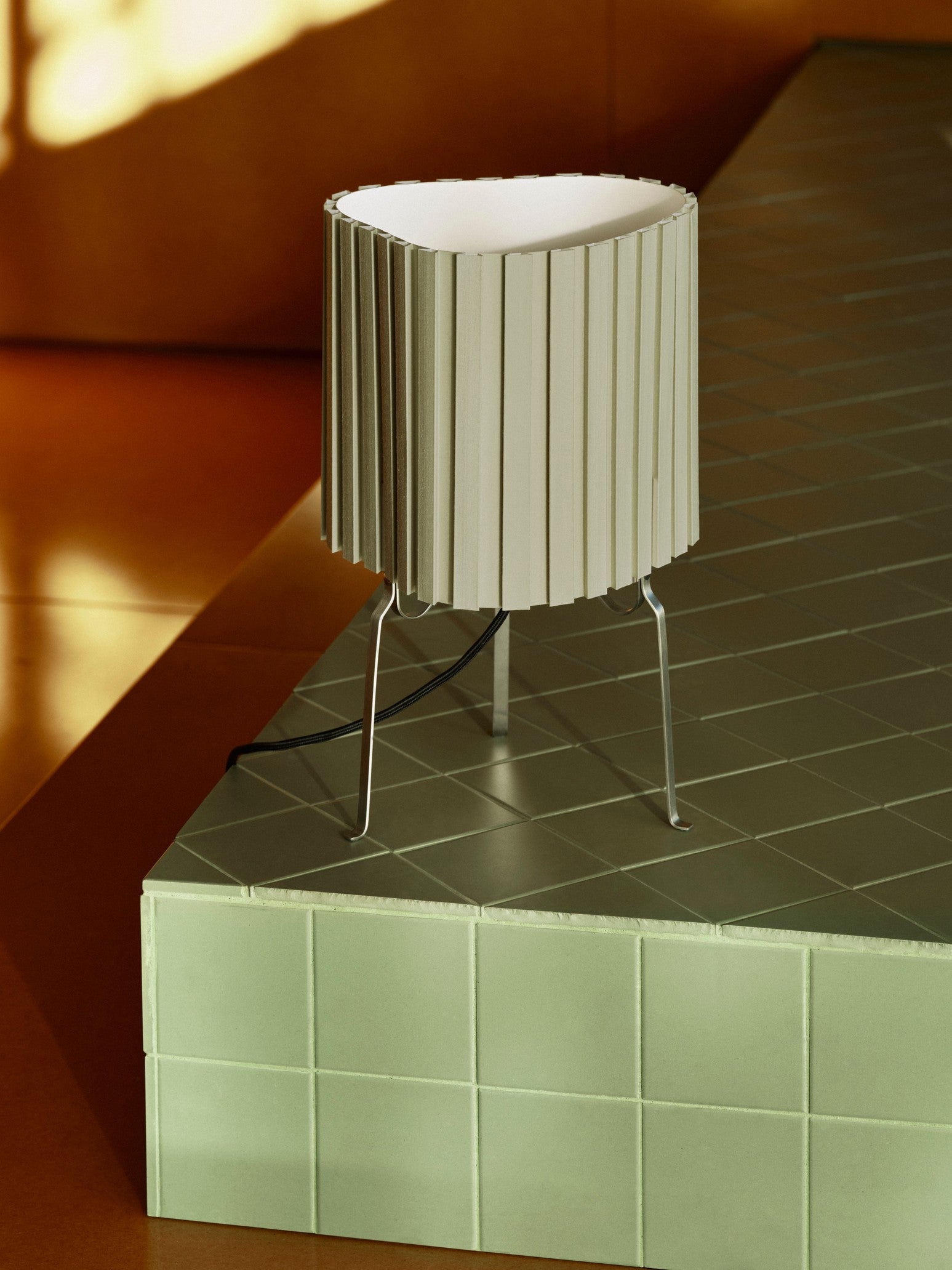 Canelé Table Lamp