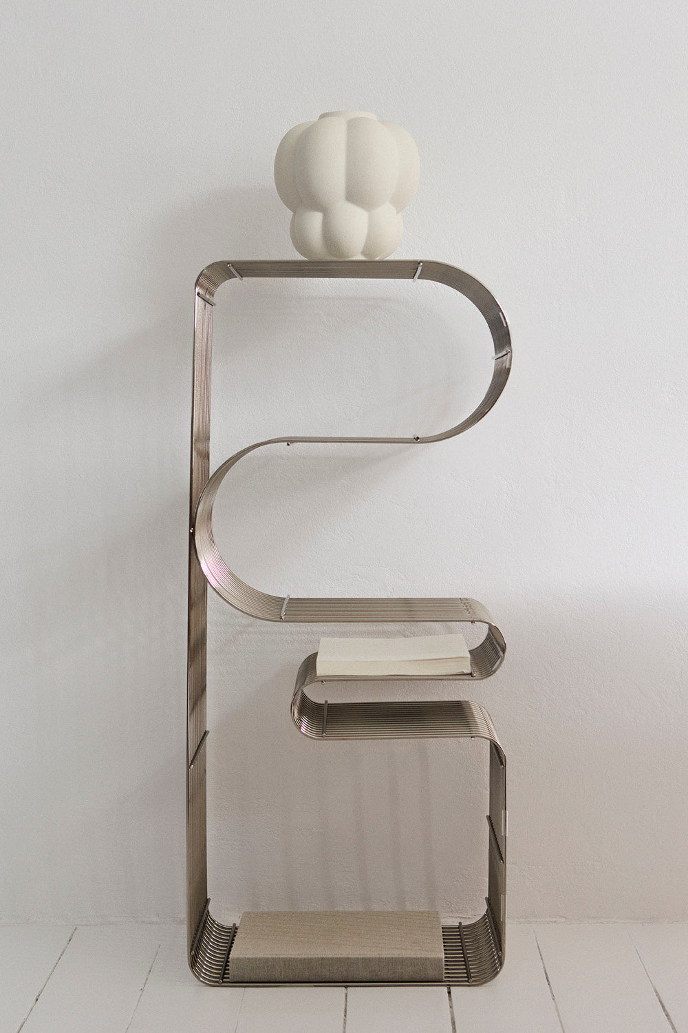 Curva Bench