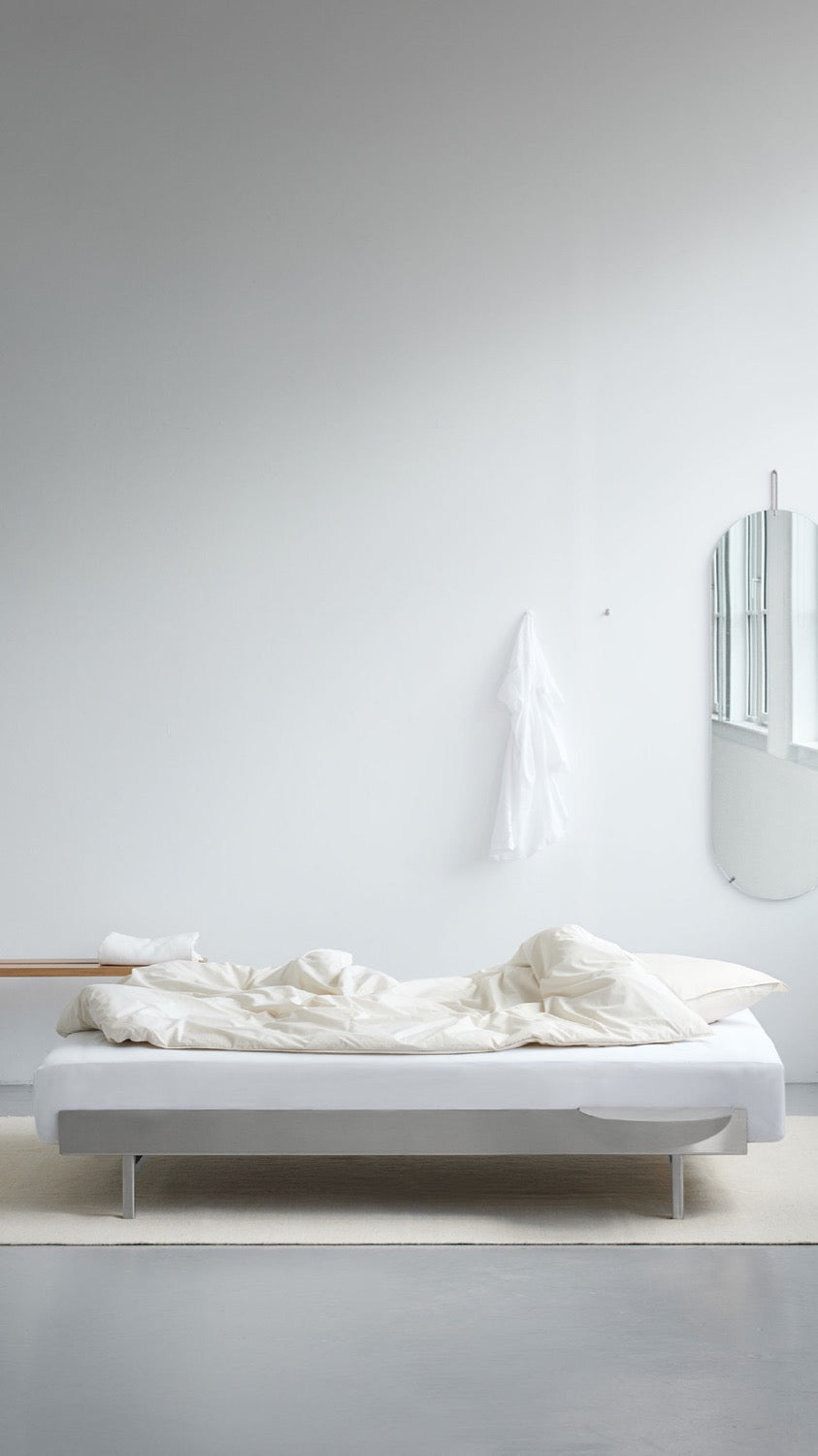 Moebe Bed 90cm – Stainless Steel