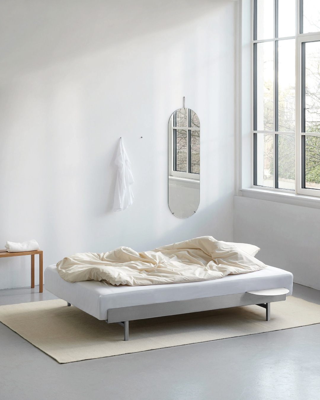 Moebe Extandable Bed 90-180cm – Stainless Steel