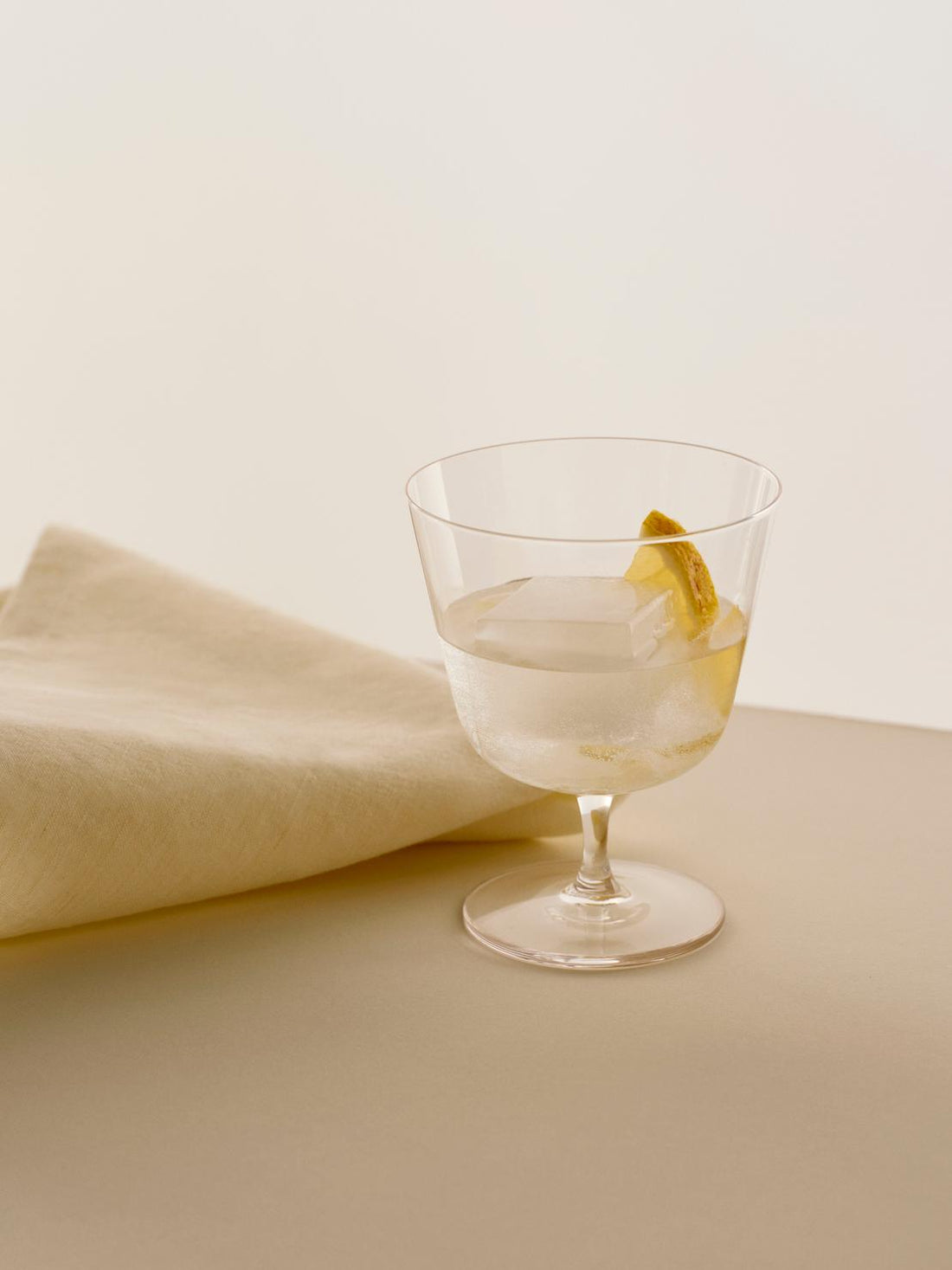 Curve Stem Glas