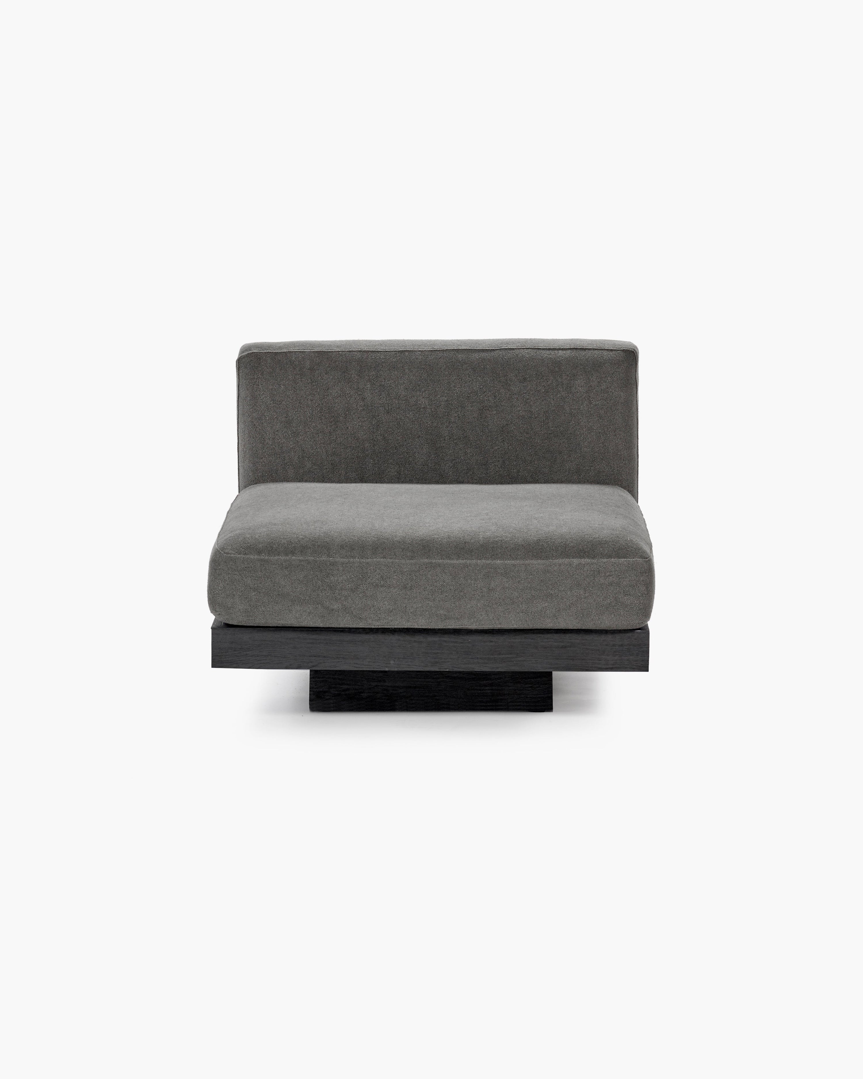 Bench One Seater incl. Cushion Indoor Smoke – Black Rudolph