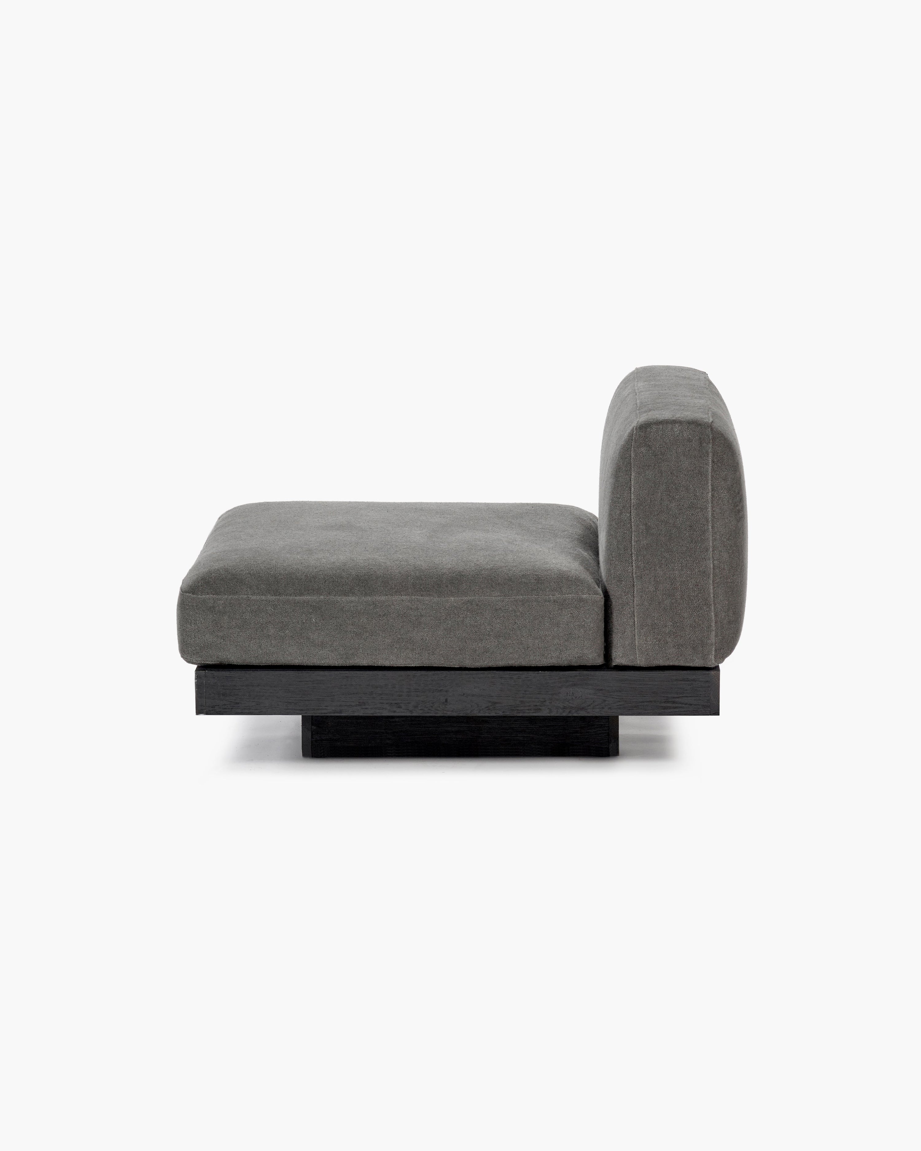 Bench One Seater incl. Cushion Indoor Smoke – Black Rudolph