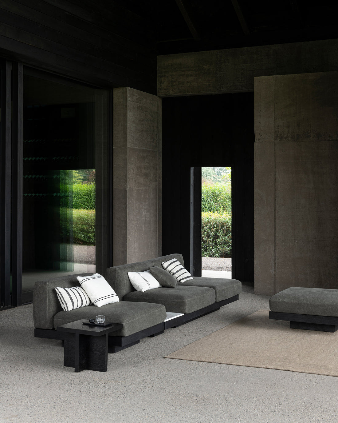 Bench Two Seater incl. Cushion Indoor Smoke – Black Rudolph