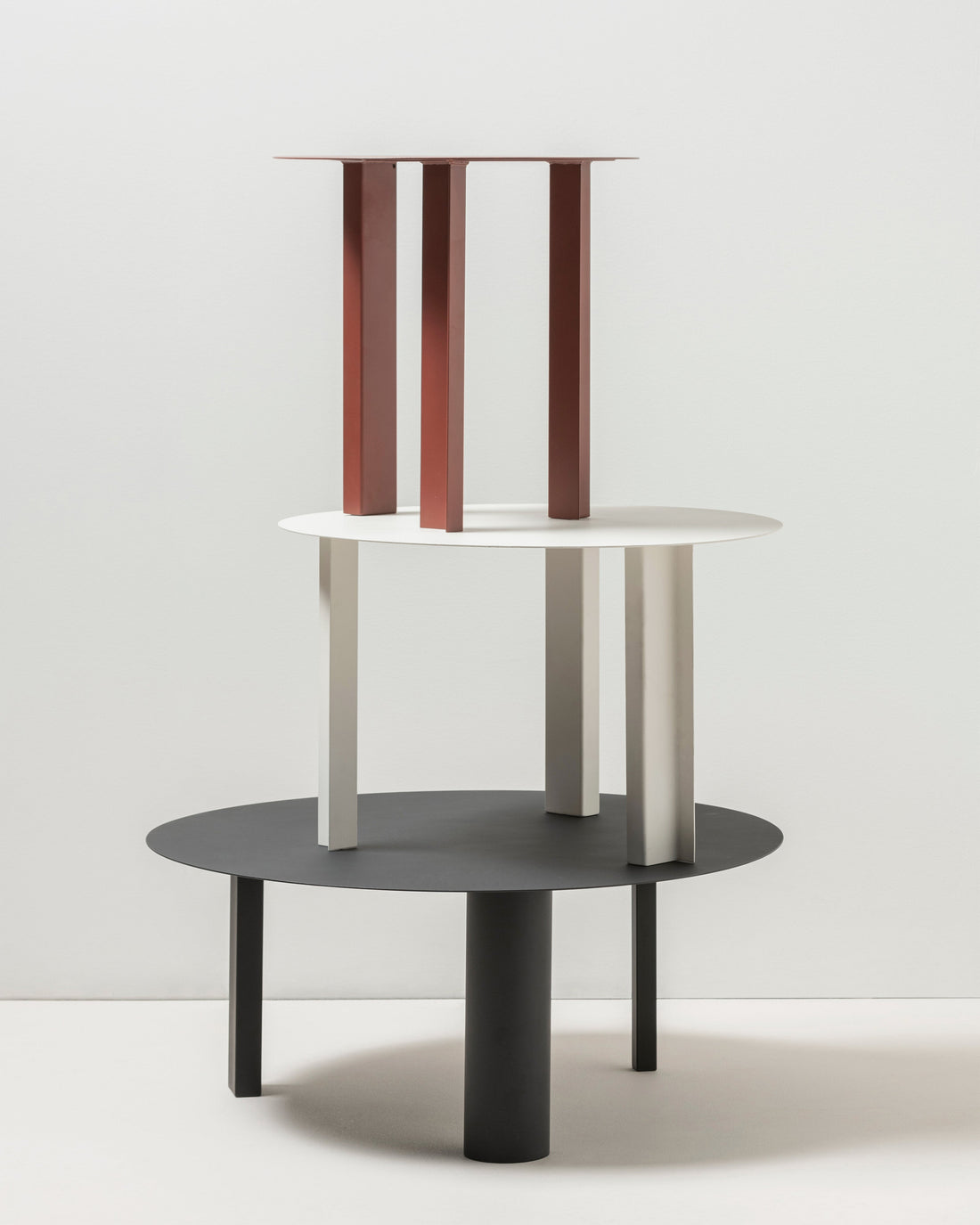 Beistelltisch S Rot Tubes