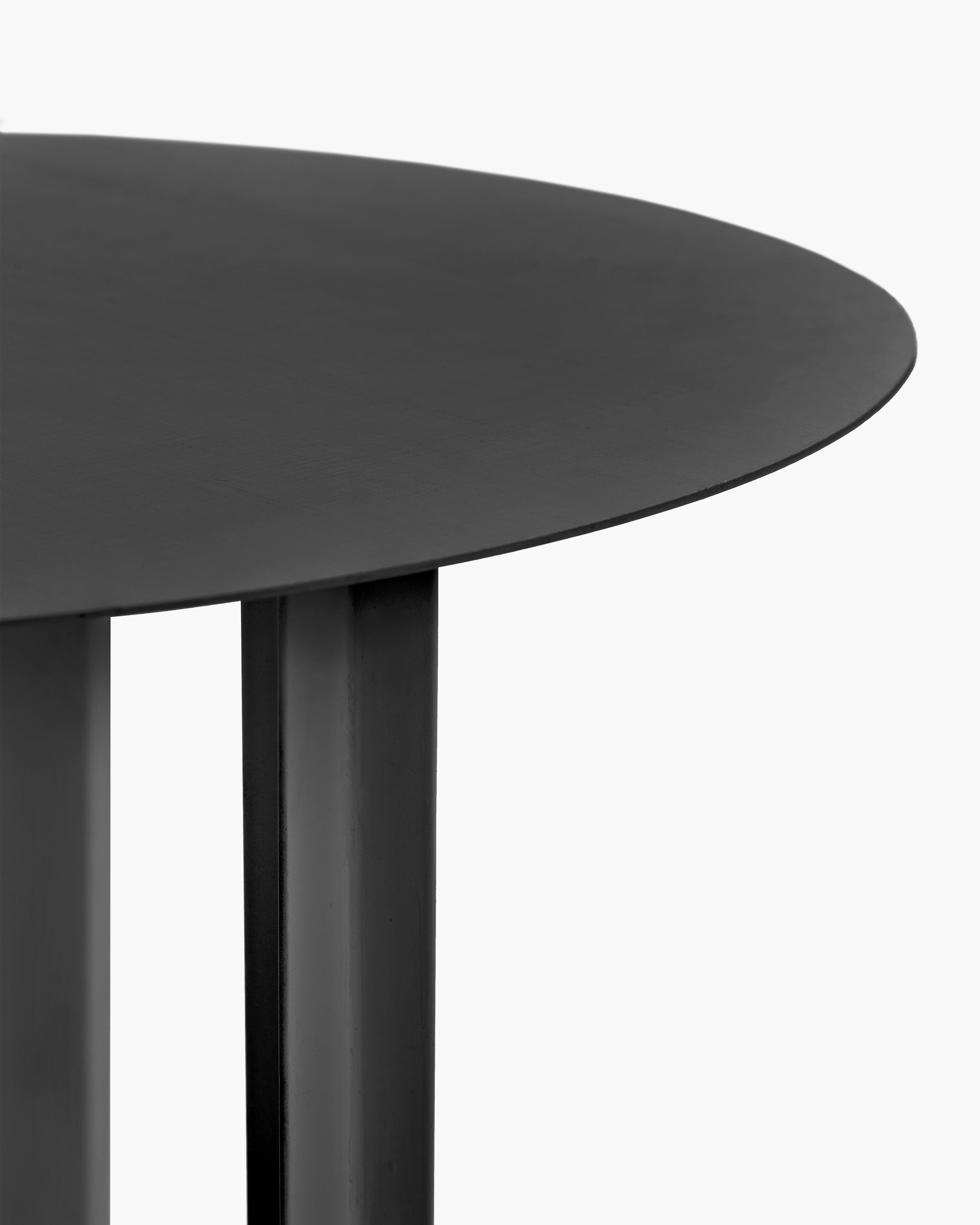 Side Table M Black Tubes