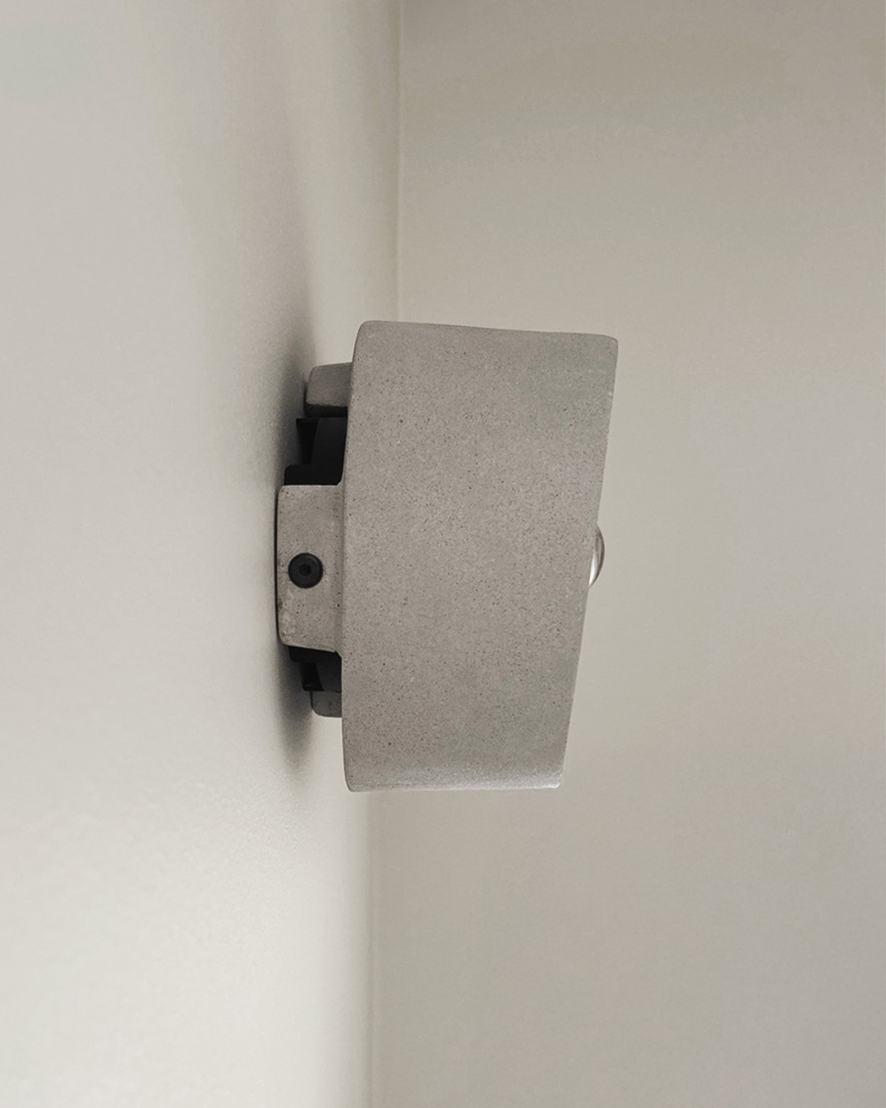 Wall Lamp M Concrete Chadophe