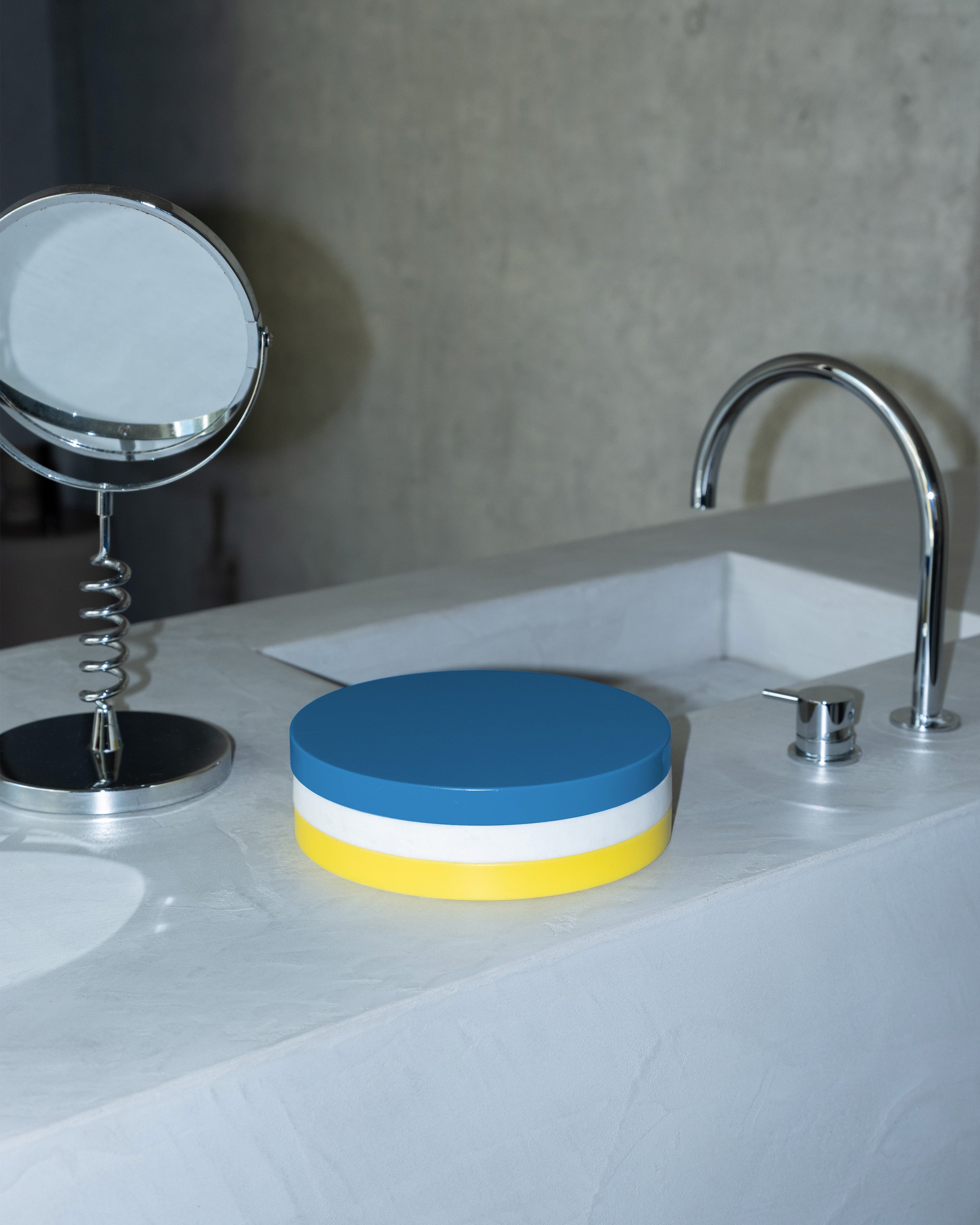 Three Circles Gelb Weiß Blau 