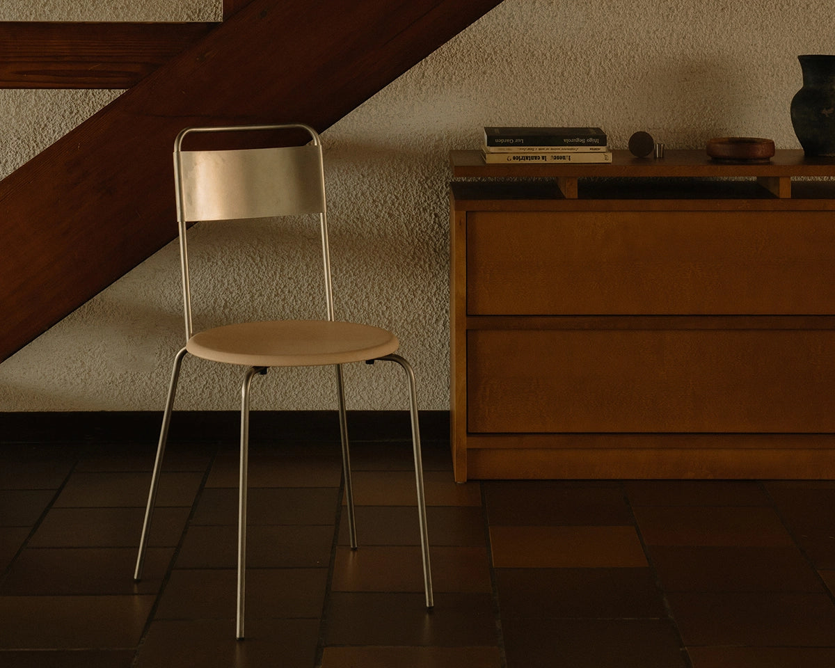 Petit Rond Chair – Stainless Steel / Natural Leather
