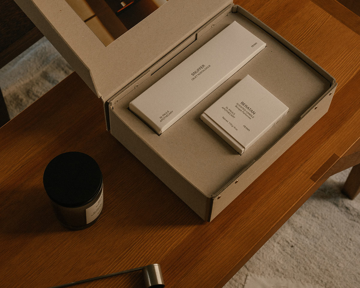 Gift Box: Scented Candle + Snuffer – Beratan