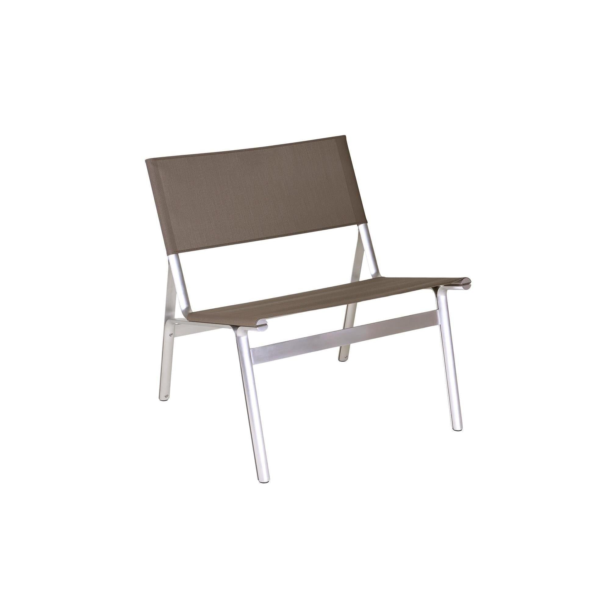 Union Easy Chair – Aluminum / Taupe Mesh