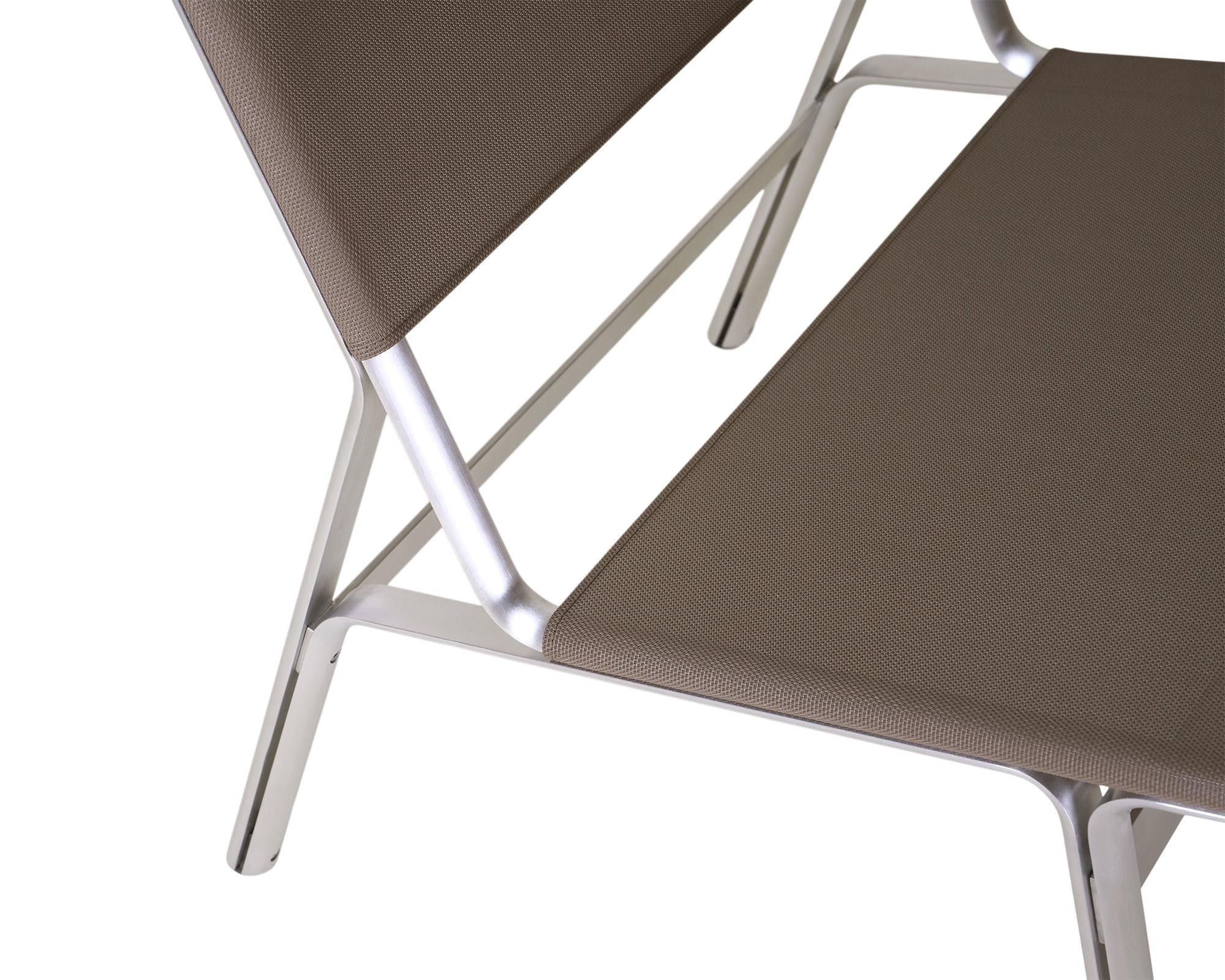 Union Easy Chair – Aluminum / Taupe Mesh