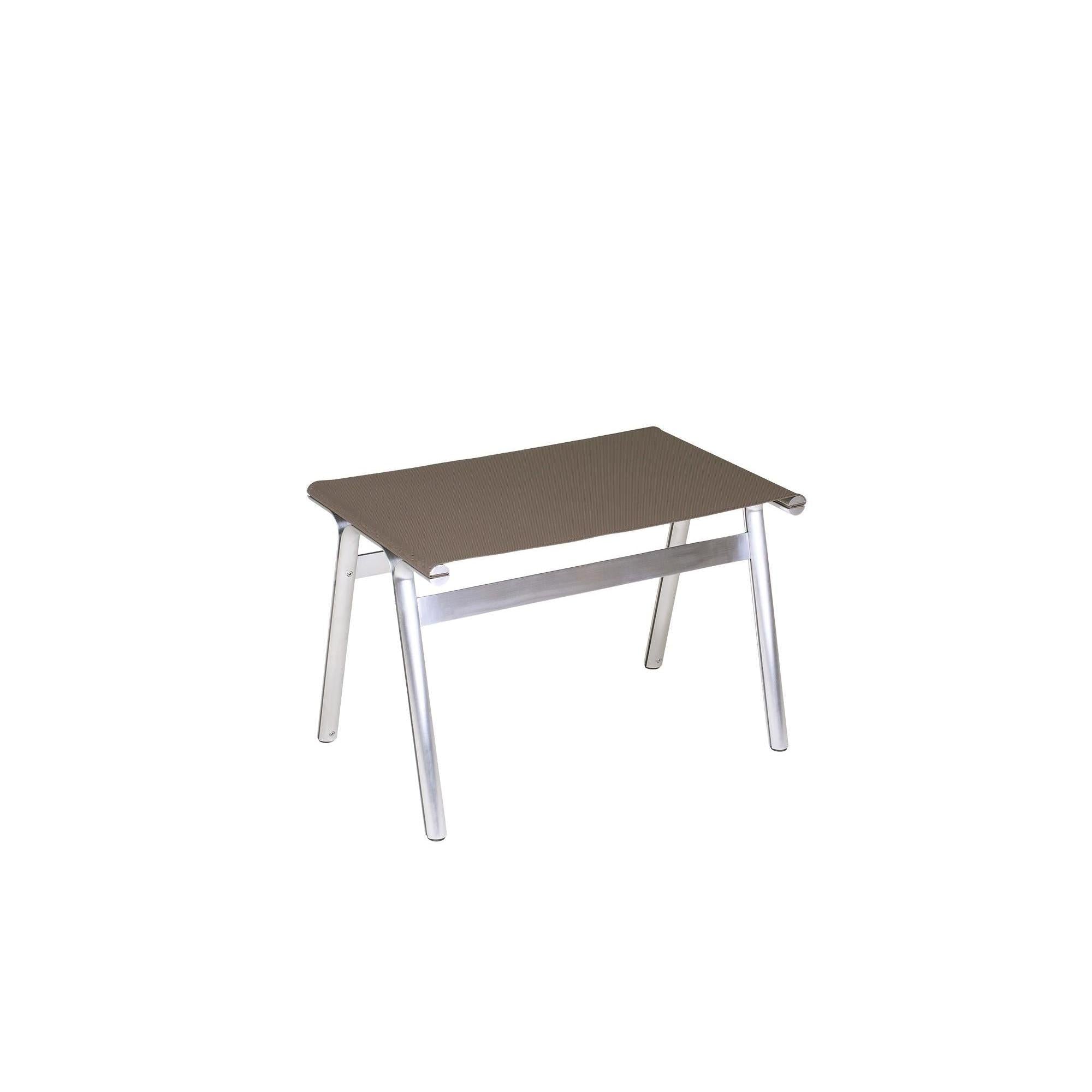Union Stool – Aluminum / Taupe Mesh