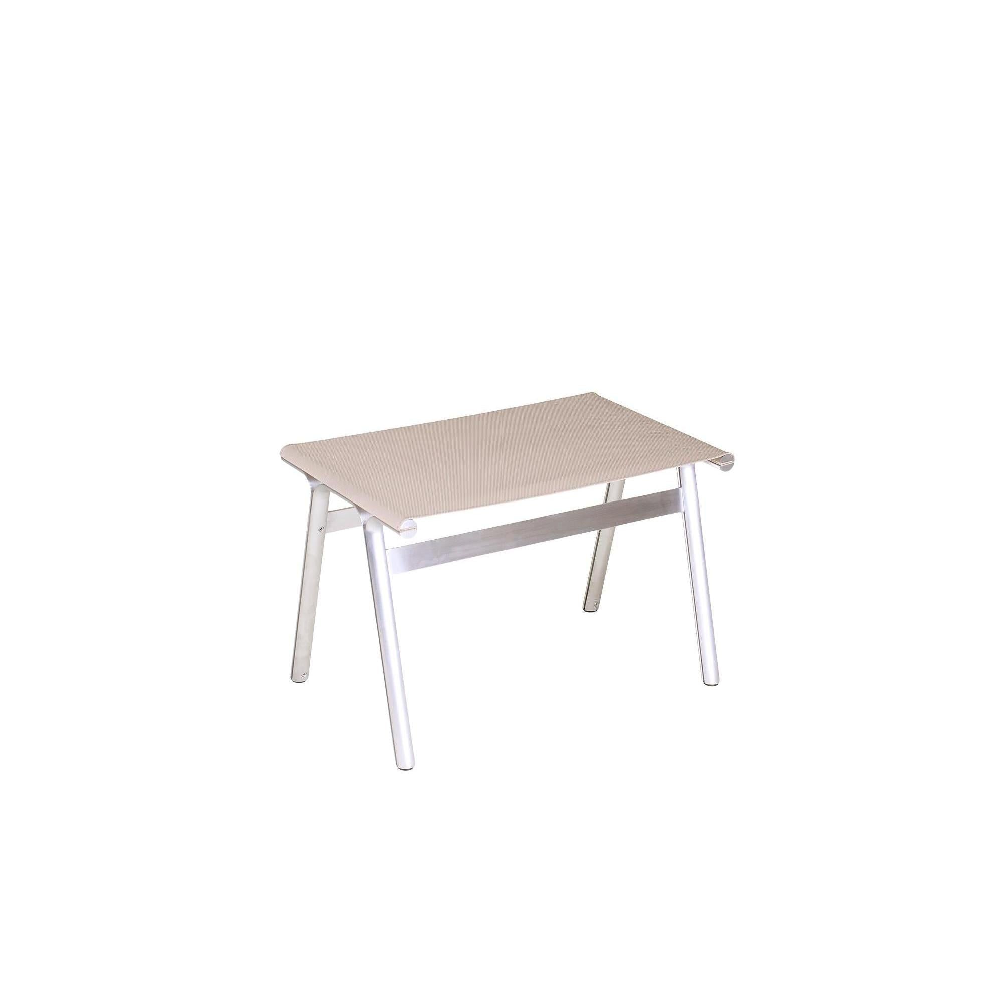 Union Stool – Aluminum / Sandstone Mesh