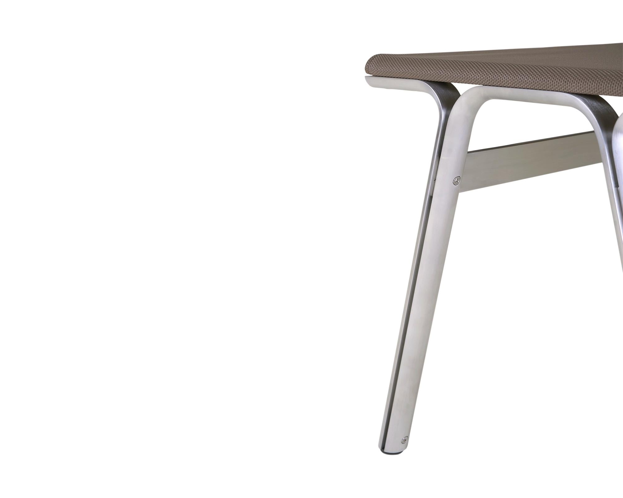 Union Stool – Aluminum / Taupe Mesh