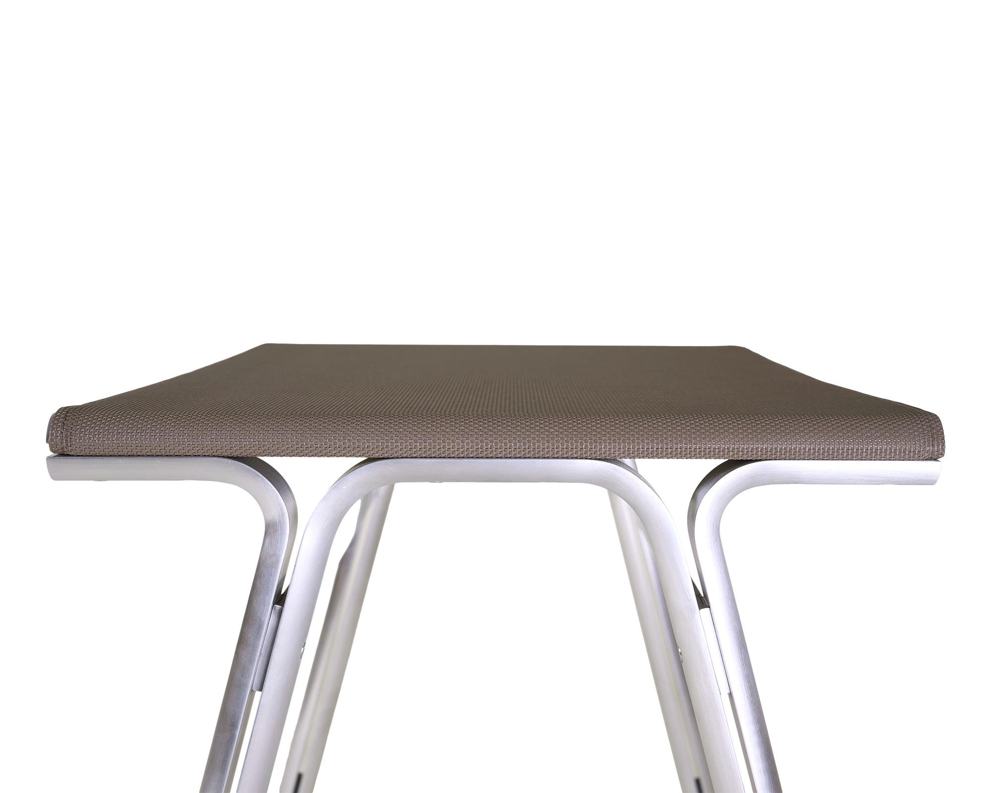 Union Stool – Aluminum / Taupe Mesh