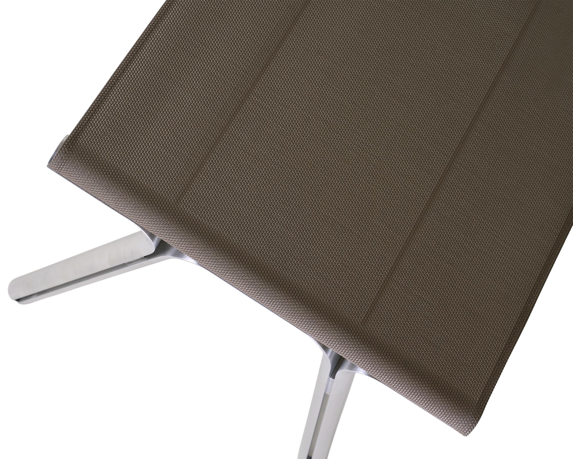 Union Stool – Aluminum / Taupe Mesh
