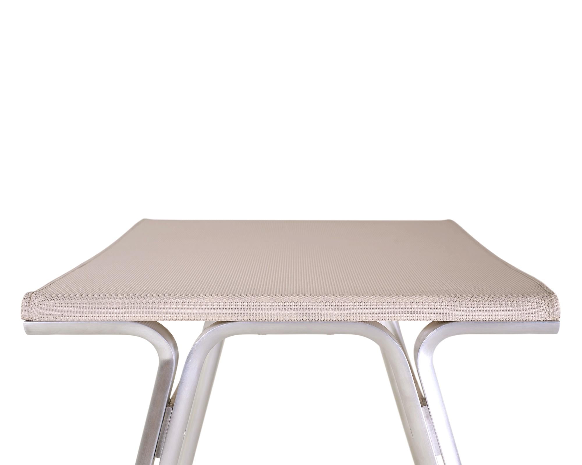 Union Stool – Aluminum / Sandstone Mesh