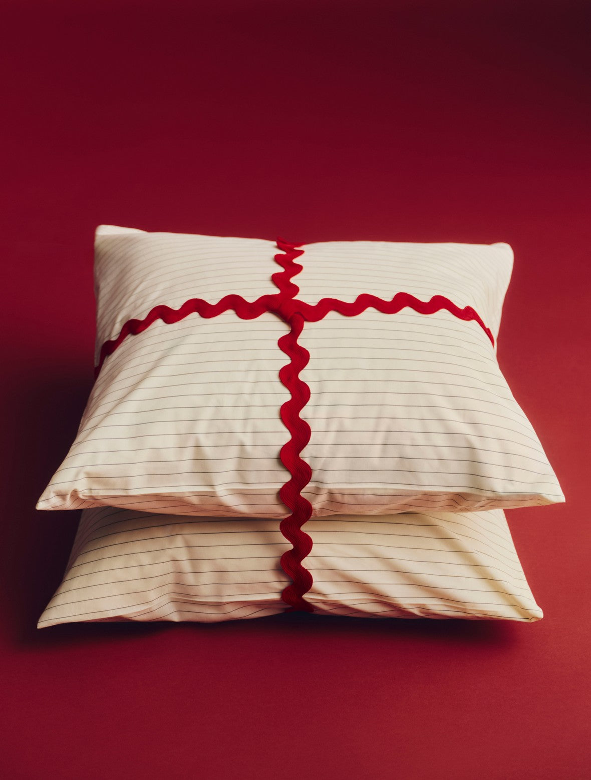 Fineline Pillow Case - Soft Pink