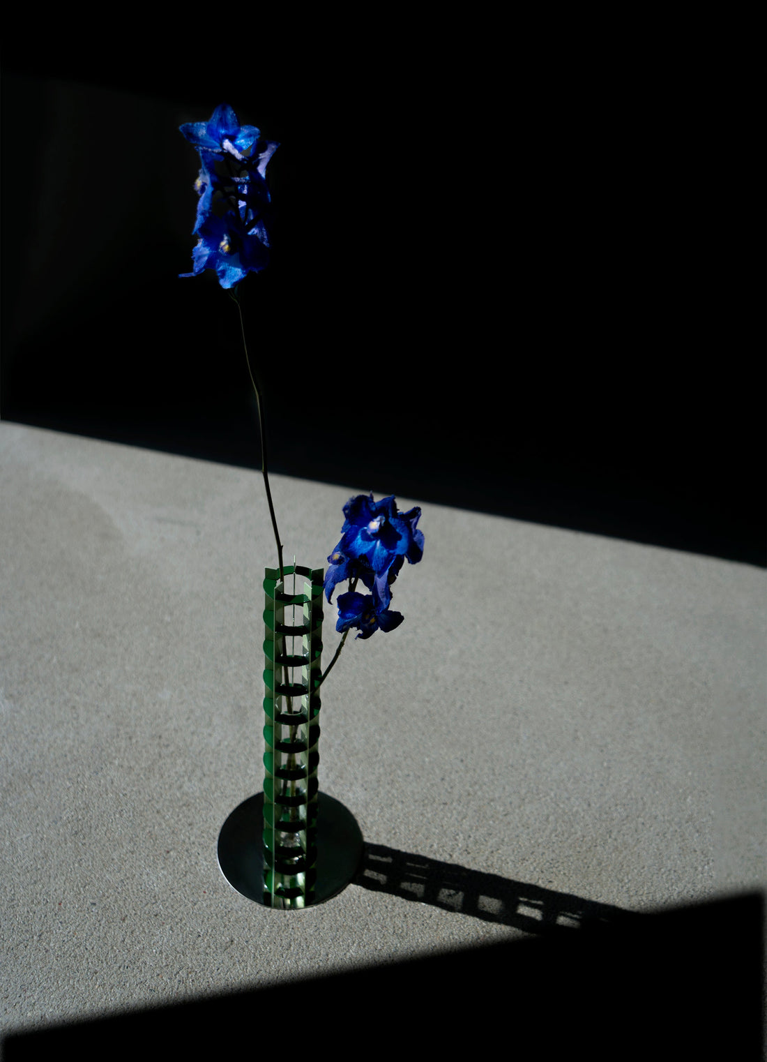 Gravity – Candleholder Vase – Grand Palais