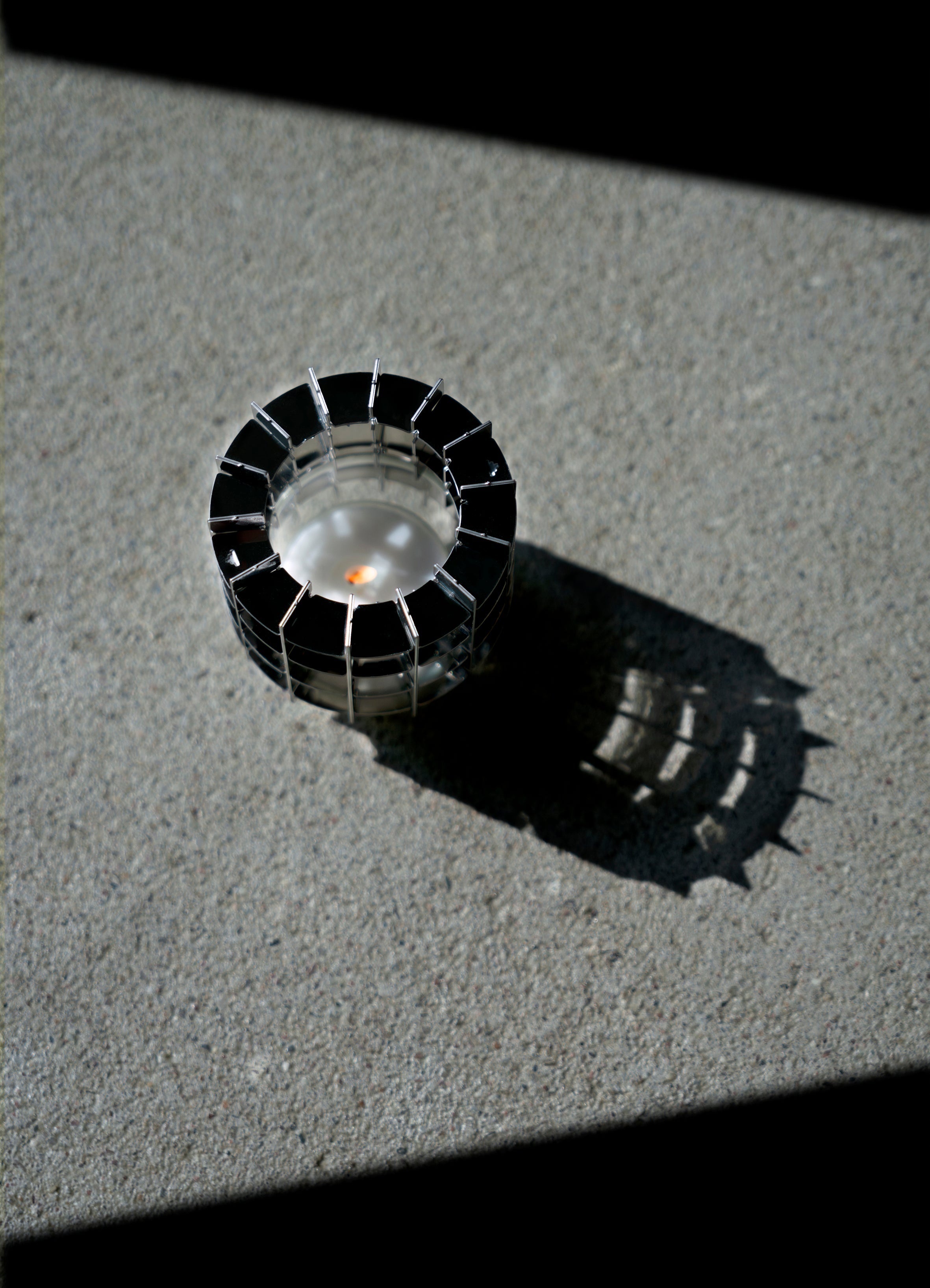 Gravity – Teelichthalter