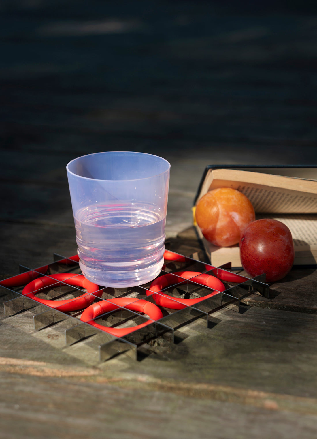 Hover – Heat Stand – Red