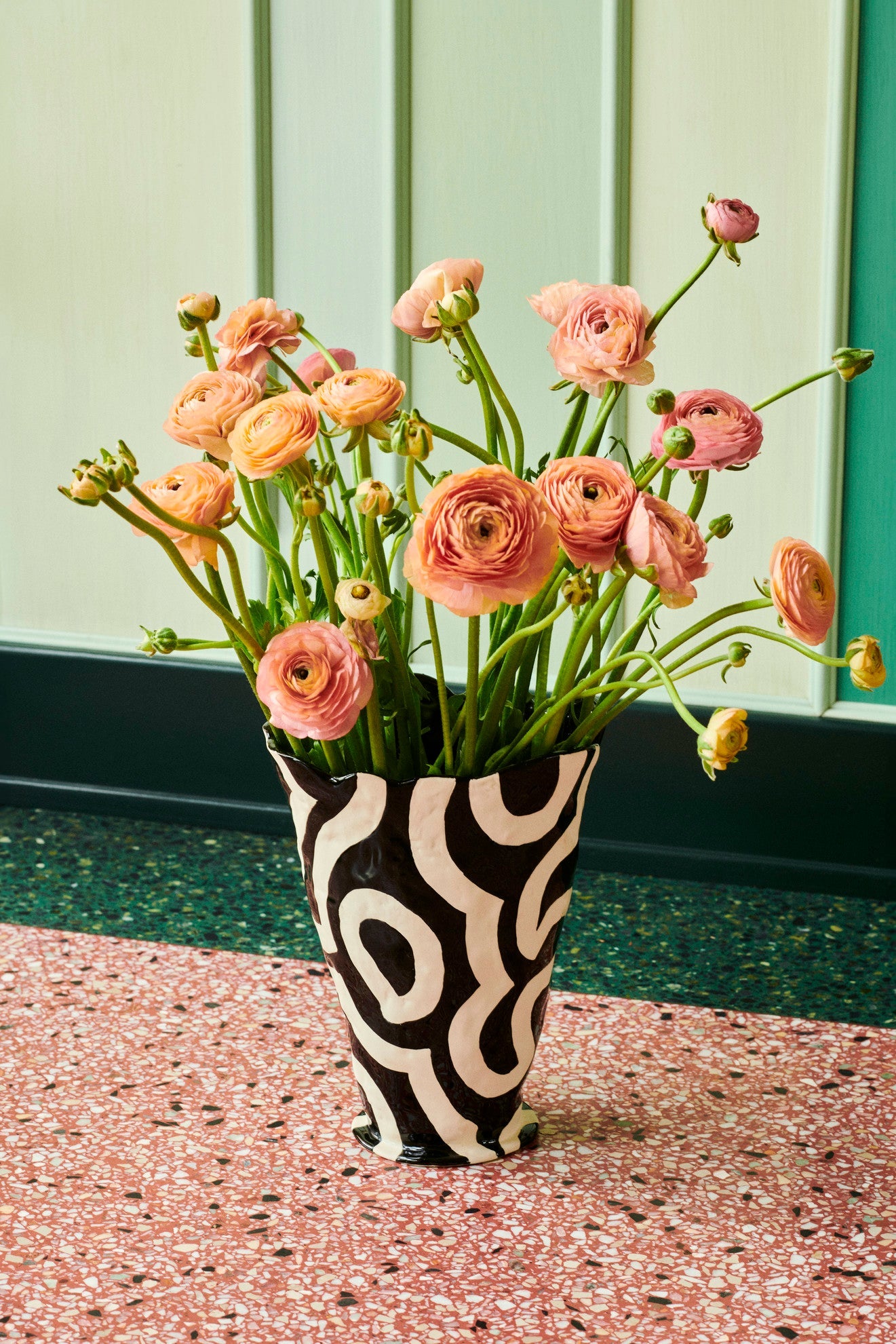 Jessica Hans Shadow Vase