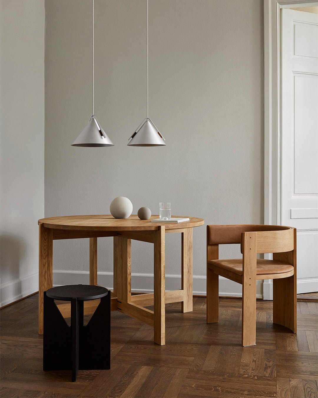 Collector Dining Table – Warm Oak