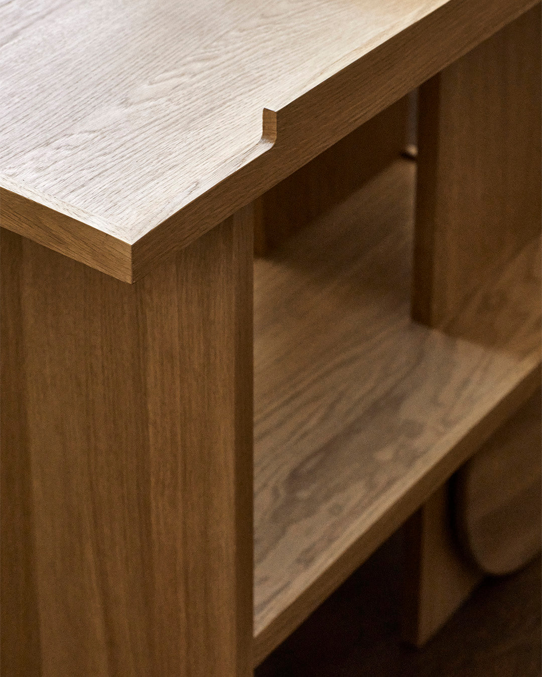 Axis Side Table – Warm Oak