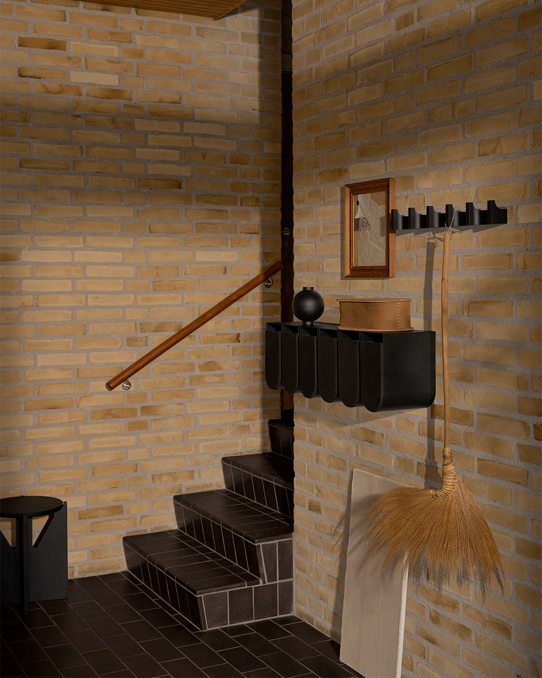 Column Coat Rack L – Black