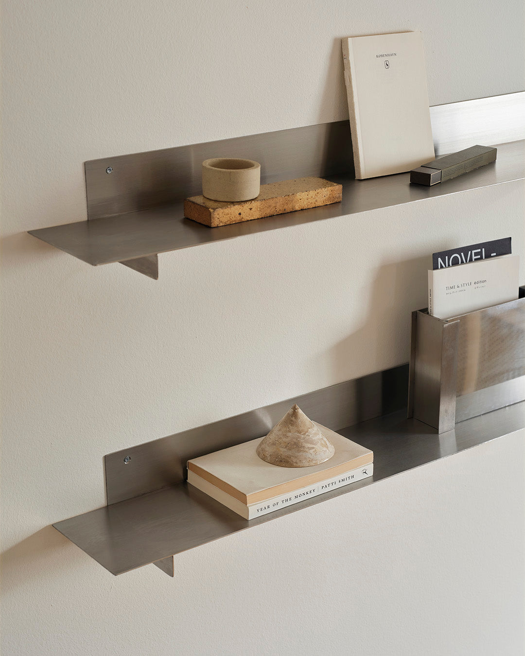 Planar Wandleiste M Brushed