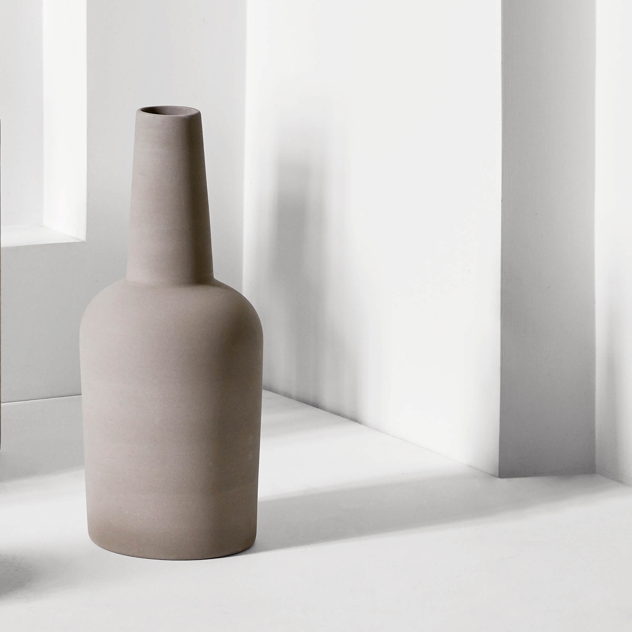 Dome Vase – L