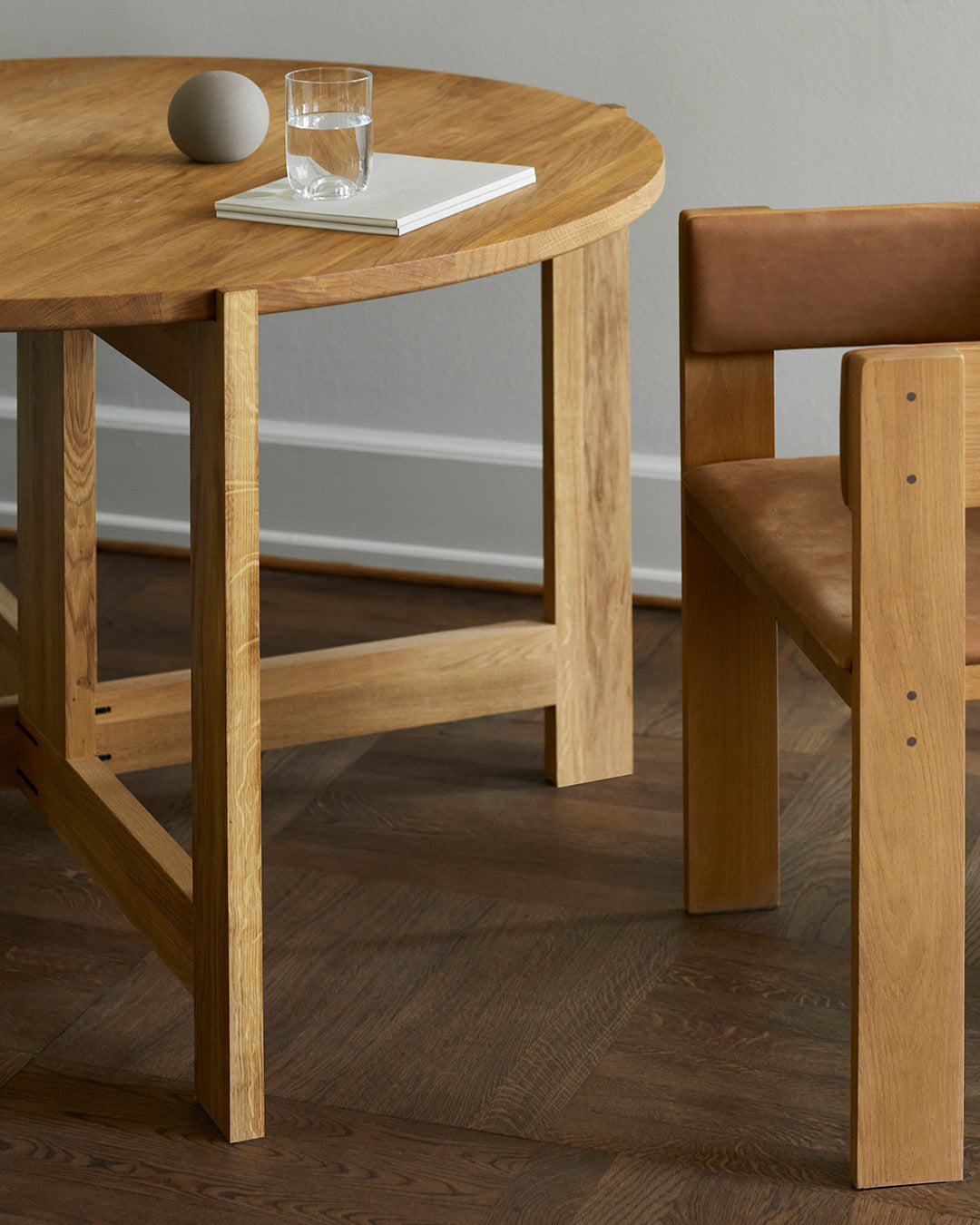 Collector Dining Table – Warm Oak