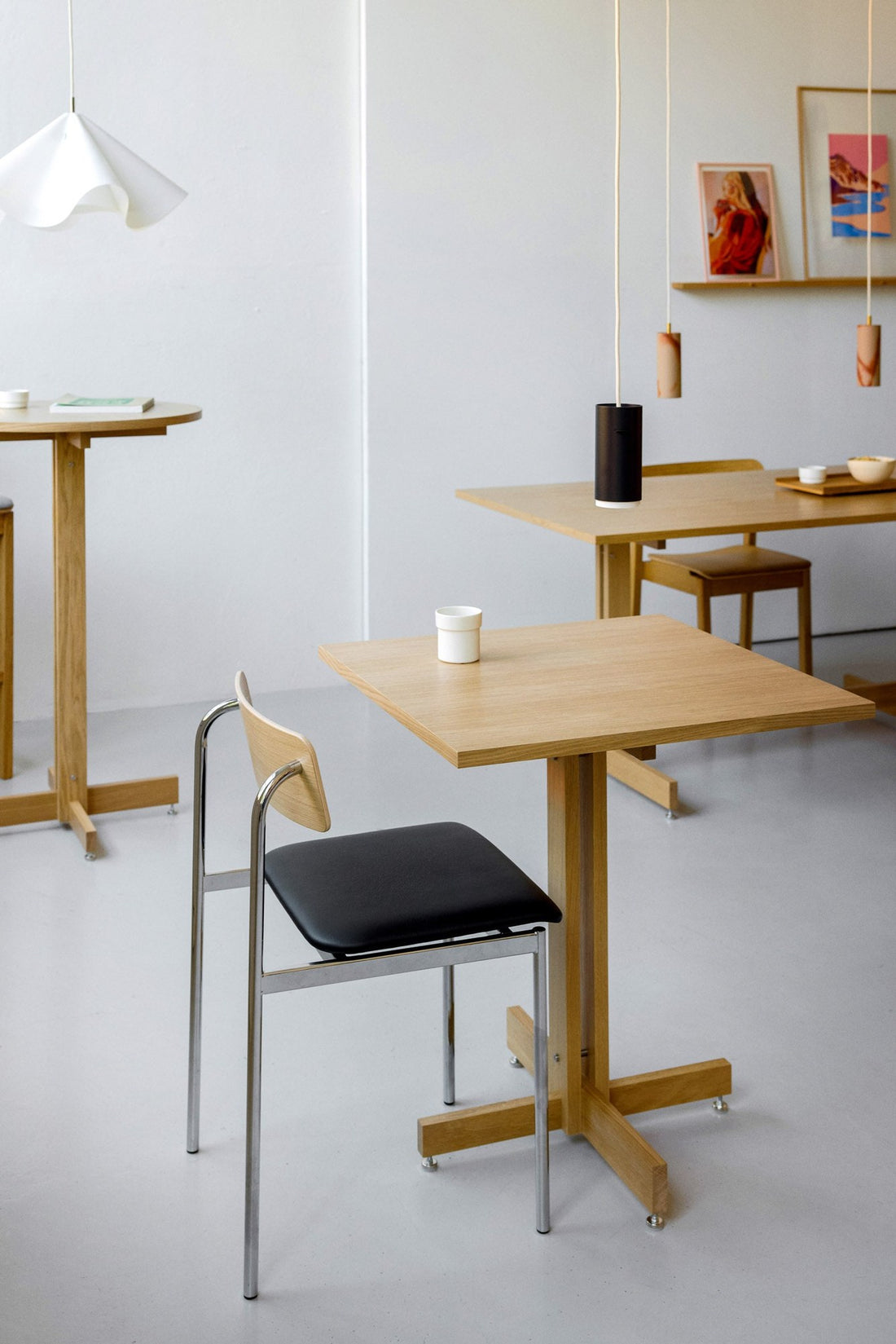 KUMU Café Table – Square - Dining Table - MOEBE