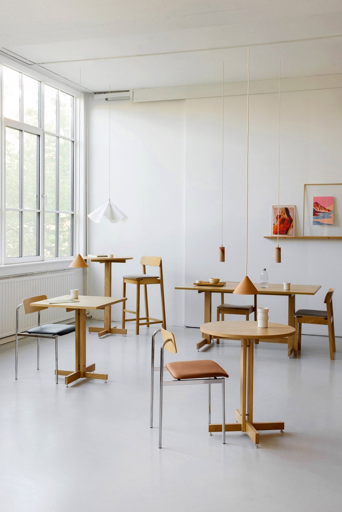 KUMU Café Table – Square - Dining Table - MOEBE