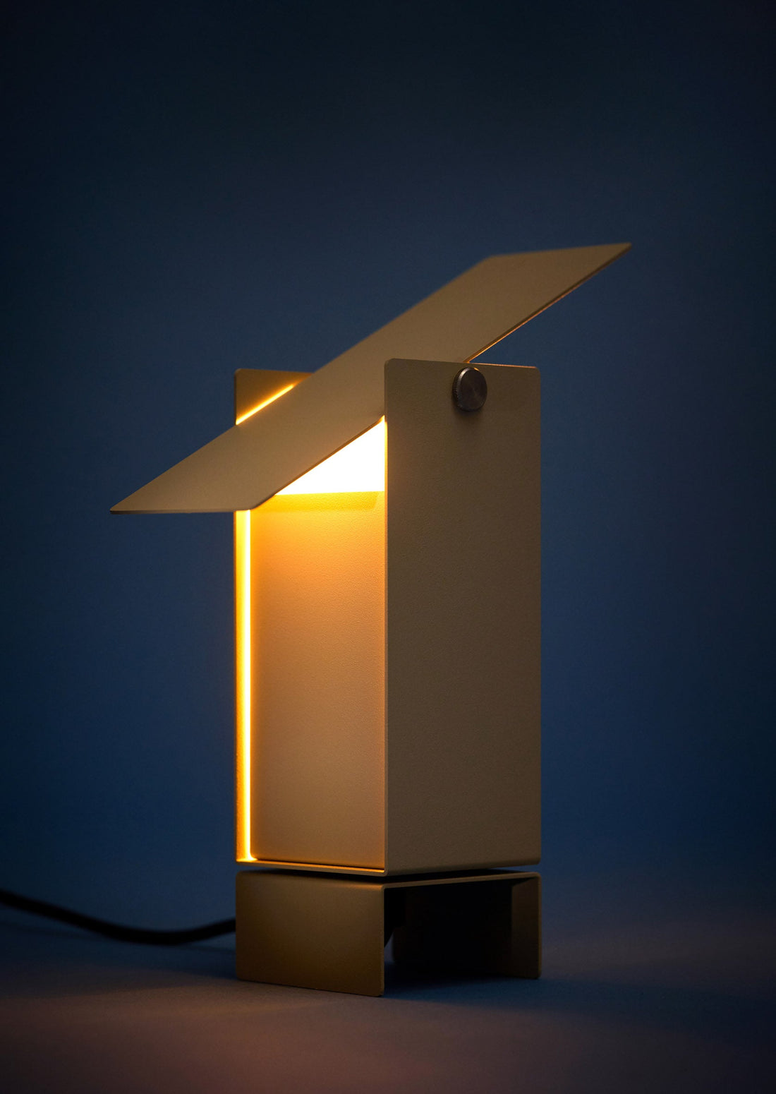 Pivoting Table Lamp