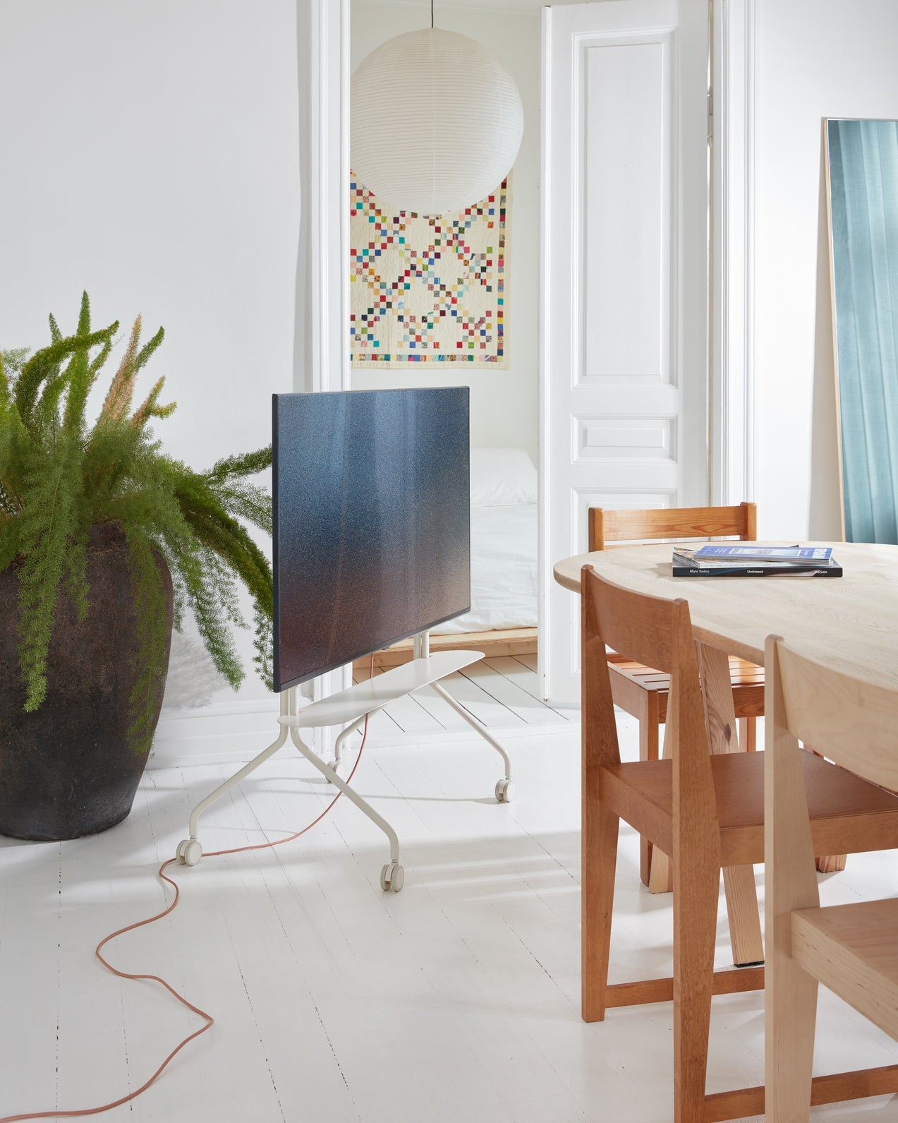 Pedestal - Moon TV-Stand - Pearl – industrialkonzept